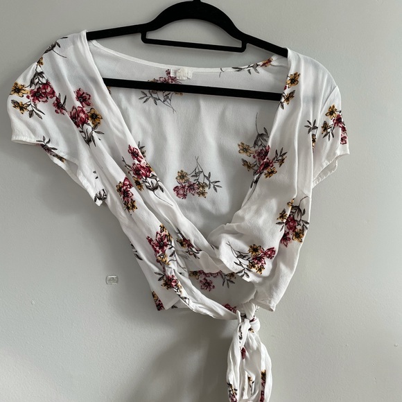 Garage Tops - GARAGE floral wrap top